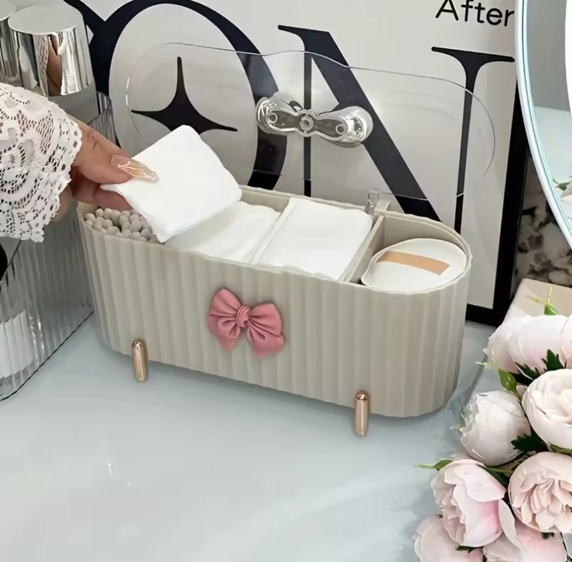 Cute Bow Knot 3 Grid Makeup Organizer, Vanity Mini Cosmetic Organizer, Storage Box For Swabs And Cotton Pad With Lid Cute Bow Knot 3 Grid Makeup Organizer, Vanity Mini Cosmetic Organizer, Storage Box For Swabs And Cotton Pad With Lid
